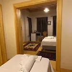 Hanflats Bed & Breakfast 4*