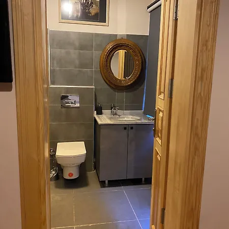 Hanflats Nocleg ze śniadaniem 4*