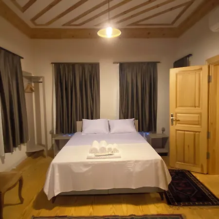 Hanflats Nocleg ze śniadaniem 4*