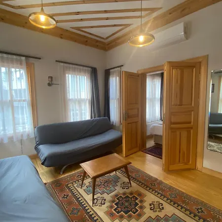 Hanflats Nocleg ze śniadaniem 4*